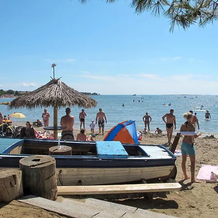 Hilde Red-2 By Interhome Apartmán