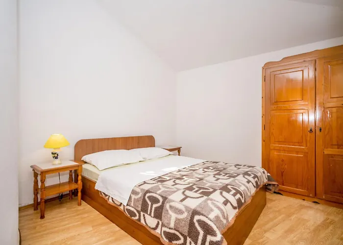 Hilde Red-2 By Interhome Appartement Medulin