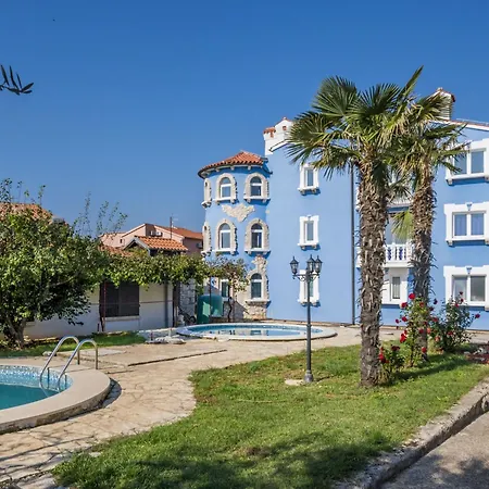 Hilde Red-2 By Interhome *