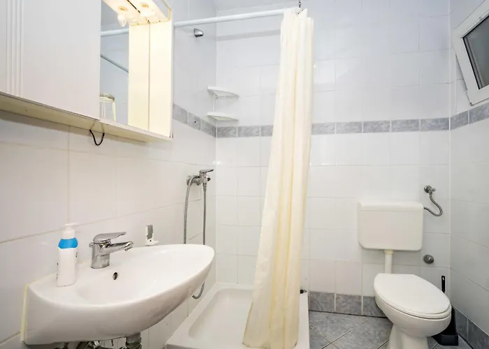 Apartment Hilde Red-2 By Interhome